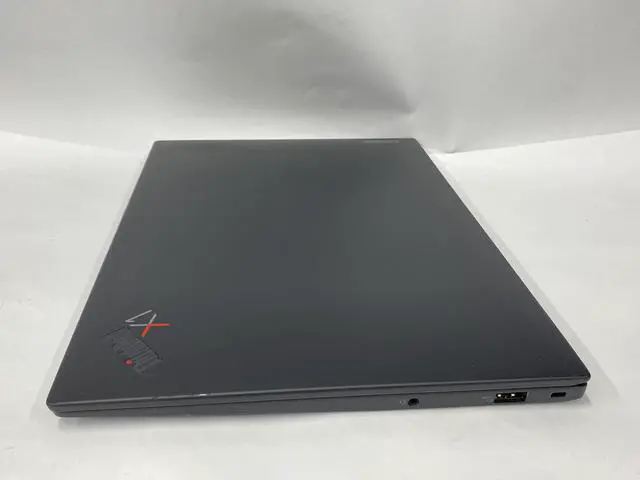 Alt view image 6 of 7 - Lenovo - Thinkpad X1 Carbon 9th Gen - i5-1135G7 - 8GB - 256GB - 14" - 1920 x 1080 - Windows 11 Pro