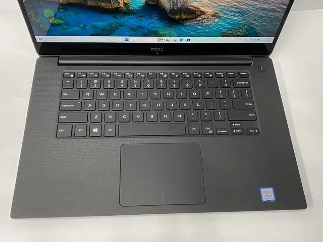 Alt view image 2 of 7 - Dell - Precision 5530 - i5-8300H - 16GB - 512GB - 15.6" - 3840 x 2160 - Windows 11 Pro