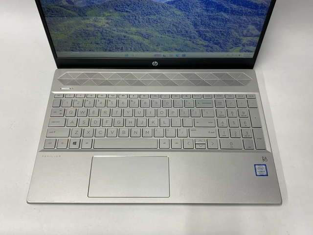 Alt view image 2 of 7 - HP - Pavilion 15-cs0057od - i5-8250U - 16GB - 256GB - 15.6" - 1366 x 768 - Windows 11 Pro