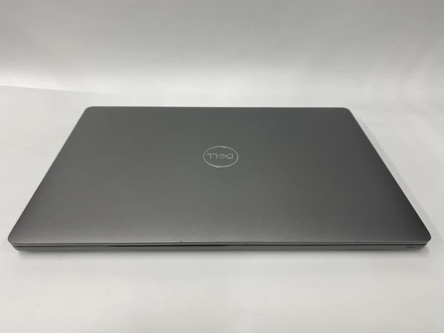 Alt view image 3 of 7 - Dell - Latitude 5510 - i7-10610u - 16GB - 512GB - 15" - 1920 x 1080 - Windows 11 Pro