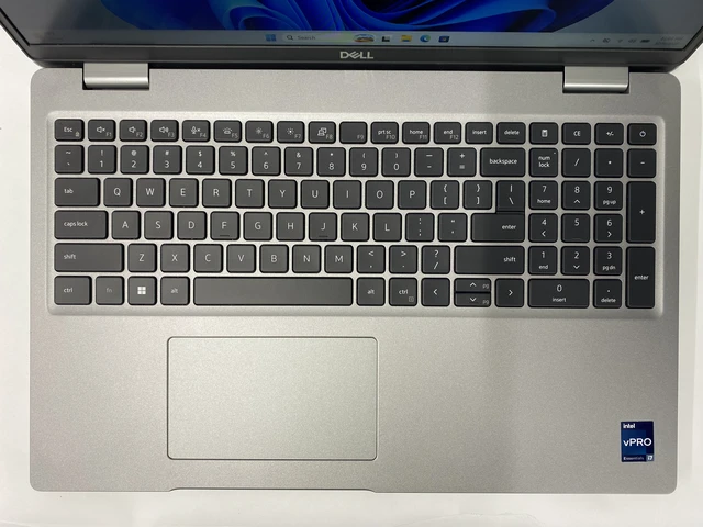 Alt view image 2 of 7 - Dell - Latitude 5530 - I7-1255U - 16GB - 512GB - 15.6" - 1920 x 1080 - Windows 11 Pro