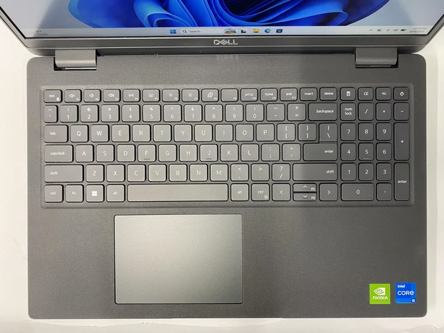 Alt view image 2 of 7 - Dell - Latitude 3520 - i5-1135G7 - 16GB - 256GB - 15.6" - 1920 x 1080 - Windows 11 Pro