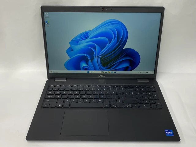 Main image of Dell - Latitude 3520 - i7-1165G7 - 16GB - 512GB - 15.6" - 1920 x 1080 - Windows 11 Pro
