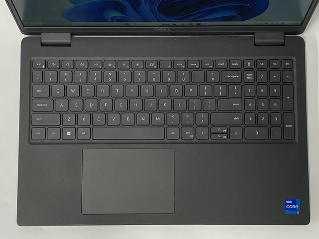 Alt view image 2 of 7 - Dell - Latitude 3520 - i7-1165G7 - 16GB - 512GB - 15.6" - 1920 x 1080 - Windows 11 Pro