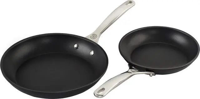 Main image of Le Creuset Toughened Nonstick PRO Cookware Set, 2 pc. (9.5" & 11" Fry Pan)