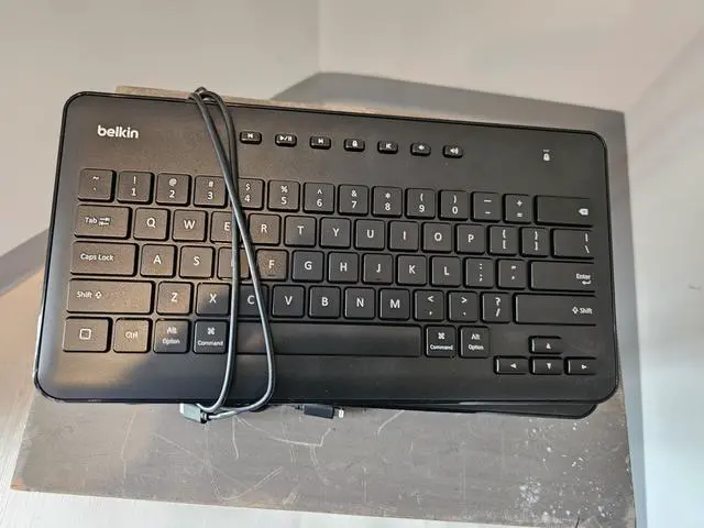 Alt view image 5 of 7 - Belkin Wired Keyboard For Apple iPad With Lightning Cable B2B124 - BLACK
