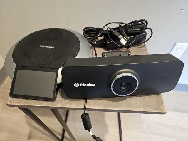 Main image of Lifesize Icon 300 4k video conferencing camera