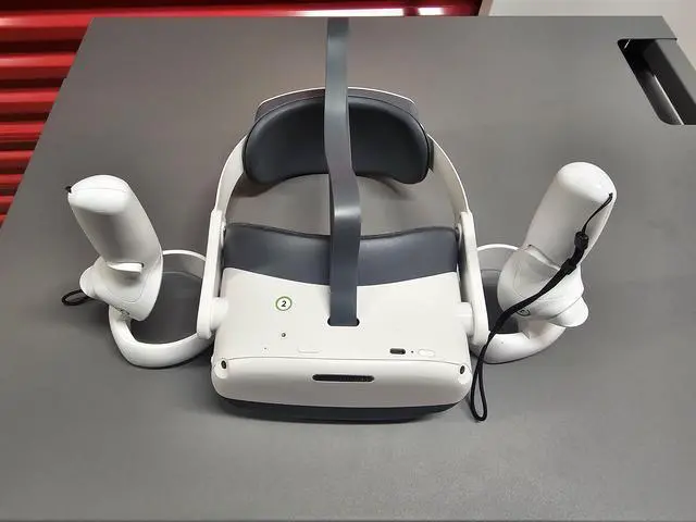 Main image of PNY Game VR Headset PICO Neo 3 Pro Enterprise Grade All-In-One VR Headset