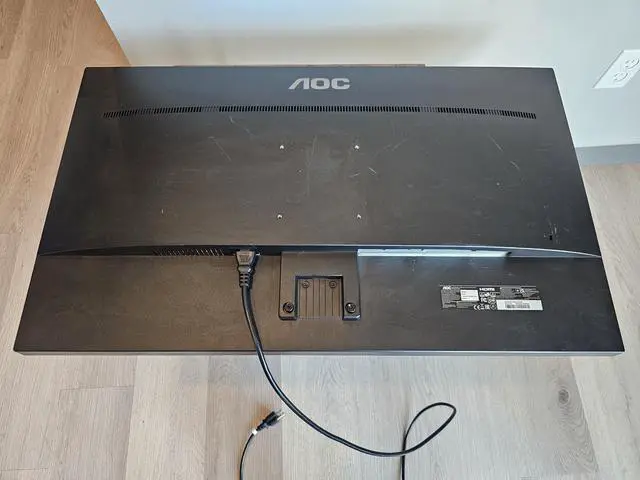 Alt view image 3 of 4 - AOC 32" (31.5" Viewable) 75 Hz IPS QHD Monitor 4ms (GtG) Flat Panel Q32E2N WITHOUT Standard