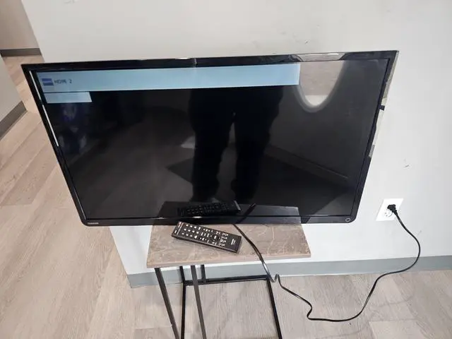 Alt view image 3 of 7 - Toshiba 32L1400U 32 inch LED TV HDMI Flat Screen Television without stand