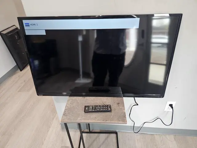 Main image of Toshiba 40" 1080p LED-LCD HDTV - 40L1400UC Without Stand