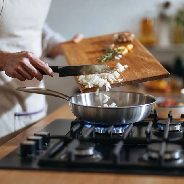 Alt view image 2 of 7 - 8-Inch Fry Pan with Lid, 18/8 Stainless Steel Skillet, Oven Safe to 450°F, Induction Compatible, Dishwasher Safe