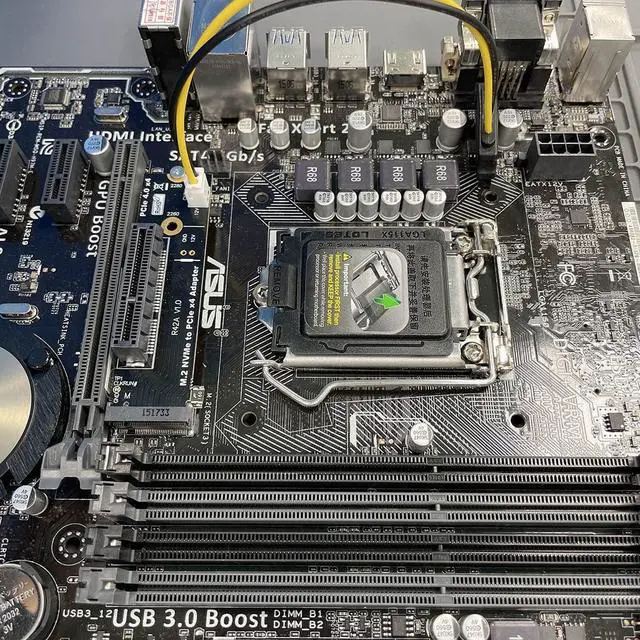 Alt view image 3 of 7 - NVMe M2 Key-M to PCI-e 4.0 4X 1X Slot Riser Card with 4 Pin MOLEX Power Cable M.2 2260 2280 SSD Port to PCIE Adapter Converter Multiplier for BTC Miner Mining (R42A)