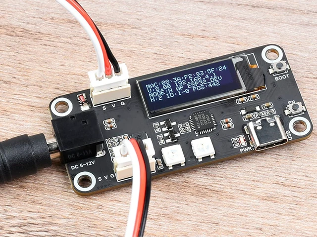 Main image of ESP32 Servo Driver Expansion Board, Built-in WiFi and Bluetooth, UART Serial Bus Control up to 253 Servos via ESP32 Serial Port Open Source Web Application and Various Robot Structures