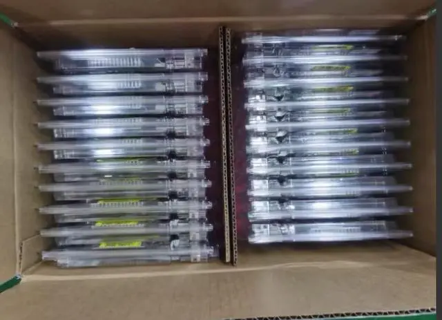 Alt view image 4 of 4 - Qlogic QLE2690 Fibre Channel Host Bus Adapter QLE2690-SR-CK