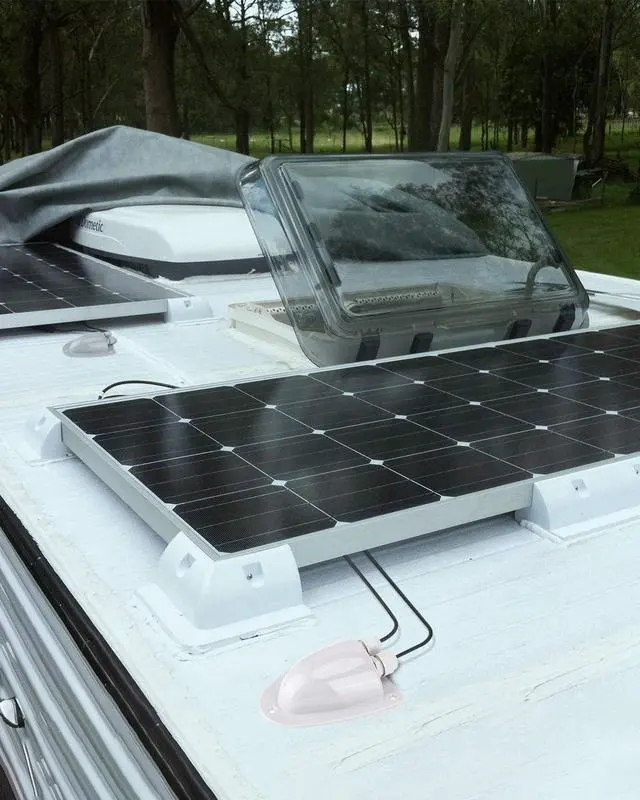 Alt view image 2 of 7 - White solar dual-cable entry junction box, waterproof ABS solar entry housing for RV roofs, suitable for RVs, boats, yachts, and rooftops (white)