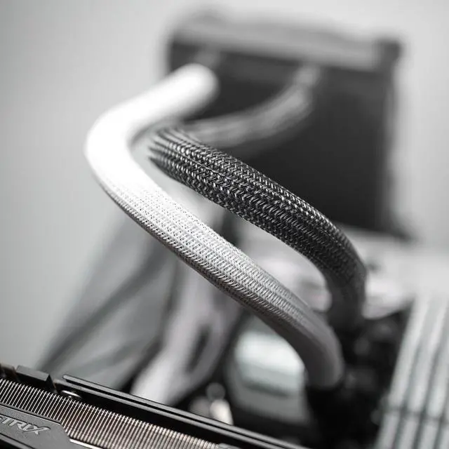 Alt view image 3 of 4 - CableMod AIO Sleeving Kit Series 2 for NZXT Kraken/Corsair Hydro Pro/EVGA CLC/EVGA GPU Hybrid (White)