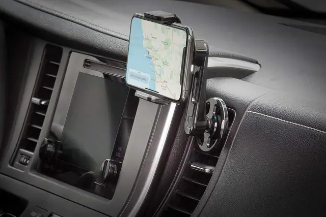 Main image of Scosche VP2M-SP Universal Freeflow Vent Mount cell Phone Holder  Vent clips for Mobile Device  Portable, Adjustable 360 Mount