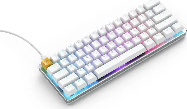 Alt view image 2 of 5 - Glorious GMMK White Ice Edition - Compact (Pre-Built)