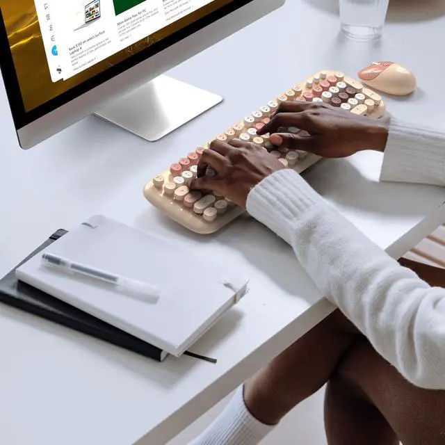 Alt view image 3 of 5 - Atelus Wireless Keyboard and Mouse, Full Size Typewriter Keyboard and Cute Cat Shape Design Mouse Combo for Windows 7/8/10, Laptop, Desktop, PC, Computer (Milk Tea)