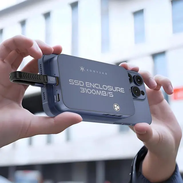 Main image of Magnetic USB-C 40Gbps NVMe SSD Enclosure for iPhone 15 Pro Max ProRes,USB to 2280 NVMe PCI-E Adapter, Aluminum External SSD Case with Cooling Fan for MacBook/ iPad Pro/Android