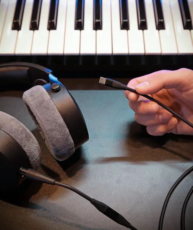 Alt view image 2 of 5 - Beyerdynamic Pro X USB-C Headphone Cable - 1.6 meter