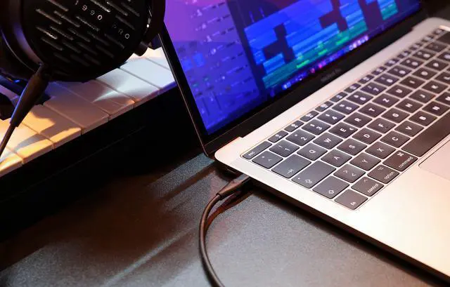 Alt view image 4 of 5 - Beyerdynamic Pro X USB-C Headphone Cable - 1.6 meter
