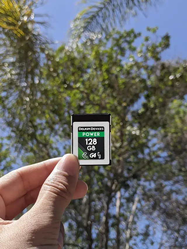 Alt view image 4 of 5 - Cfexpress Type B G4 Power Card 128GB