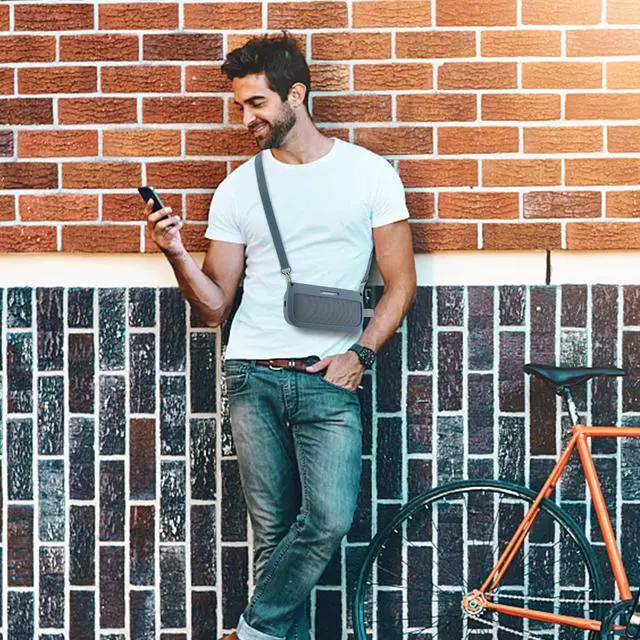 Alt view image 5 of 5 - Hard + Silicone Case for Bose SoundLink Flex Speaker