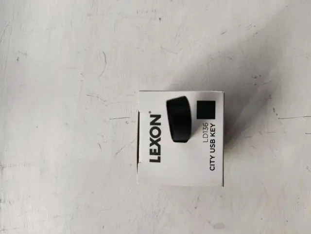 Alt view image 3 of 5 - Lexon City USB Key Memory Capacity 32 GB Soft Gold