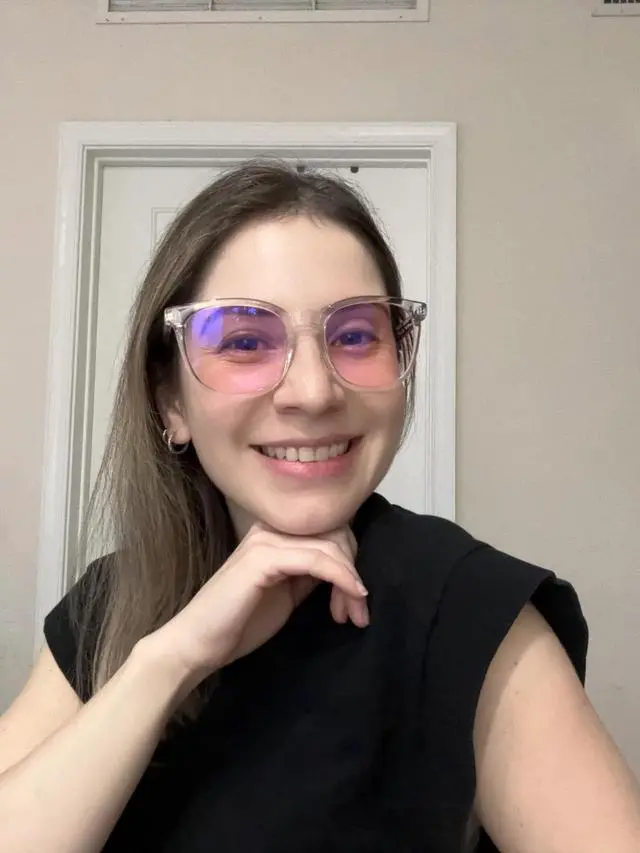 Alt view image 4 of 5 - GLEASANNA 99.9% Blue Light Glasses for Woman Sleep Computer Gaming Glasses - Anti Eyestrain and UV400 Glare Protection