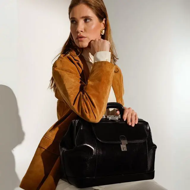 Alt view image 3 of 5 - Time Resistance Leather Doctor Bag - Top Handle Medical Briefcase - Gladstone Handbag (Black)