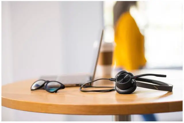 Alt view image 3 of 5 - Poly - Voyager 4320 UC Wireless Headset + Charge Stand (Plantronics) - Headphones with Boom Mic - Connect to PC/Mac via USB-A Bluetooth Adapter, Cell Phone via Bluetooth - Works with Teams, Zoom &More