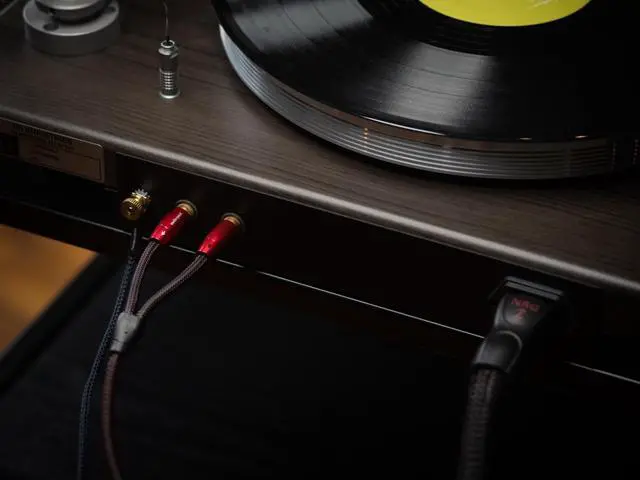 Alt view image 3 of 4 - AudioQuest Red River RCA > RCA Audio Interconnect Cable - 3m - Pair