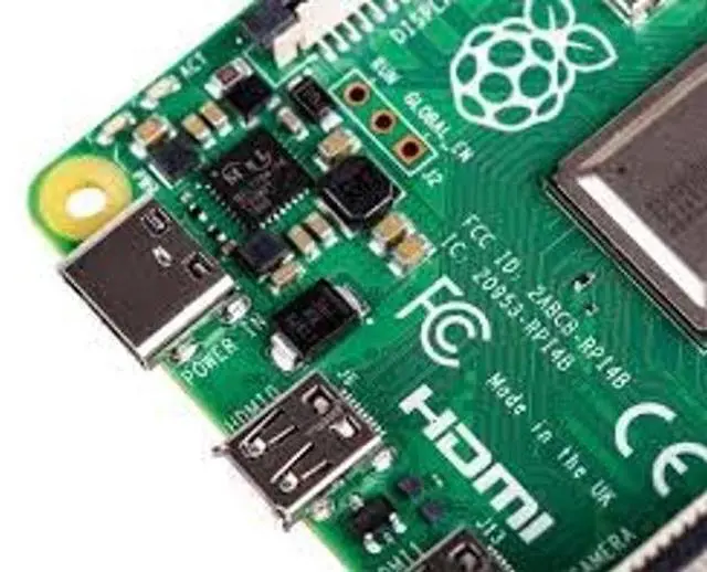 Alt view image 3 of 3 - Raspberry Pi 4 Model B (2GB)