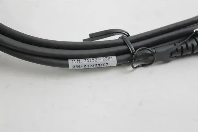 Alt view image 3 of 3 - IBM EMC² Server 10GbE SFP+ External Direct Attach Copper SAS Cable 74752-2301