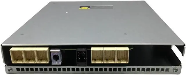 Alt view image 6 of 7 - NetApp IOM12 111-02850+C3 Controller Module