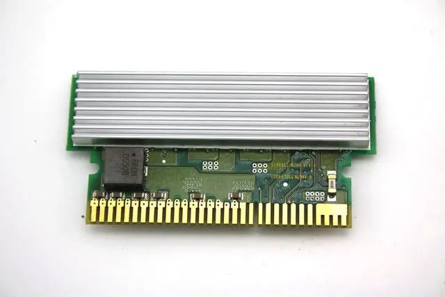 Alt view image 2 of 3 - Dell PowerEdge 2650 ETONET866 Server CPU Voltage Regulation Module 5100811-0300 8R158 08R158