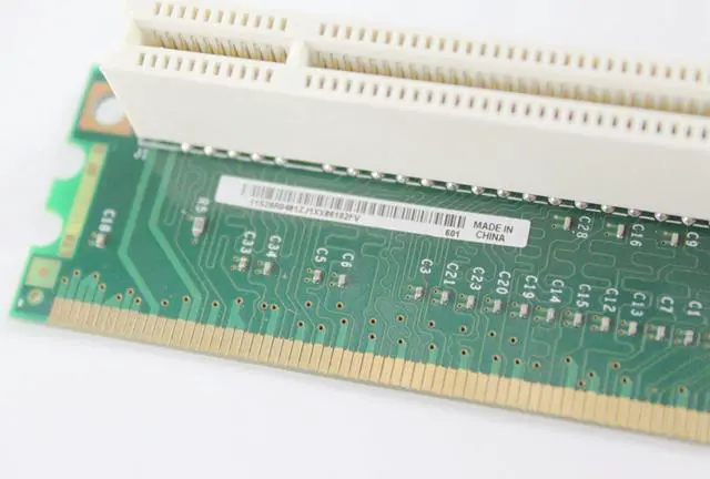 Alt view image 4 of 4 - IBM eServer xSeries X336 Server PCI-X Riser Card 26R0481 13M7301