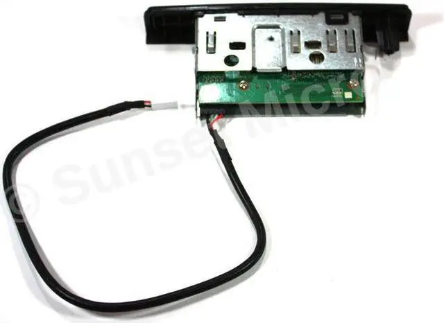 Main image of HP Pavilion A4000, A6000, A6042N, A6300F Desktop Media Card Reader AU6375A41 875216 5070-2566