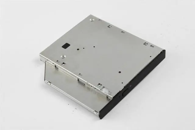 Alt view image 2 of 3 - Dell PowerEdge 2850 H-L Data Storage GCR-8240N CD-ROM SATA Optical Drive P8403 0P8403
