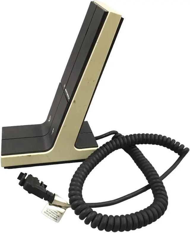 Alt view image 4 of 7 - Motorola HMN1050D Desktop Microphone