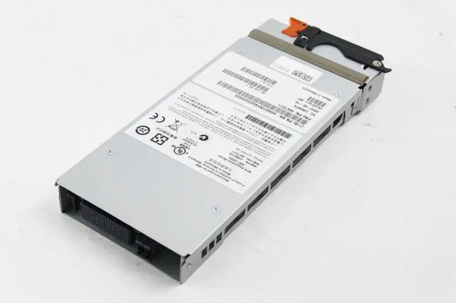 Alt view image 2 of 3 - IBM BladeCenter H Server QLogic 8852 HC1 4YU 4GB Pass-Through Module 46C7011 43W6726