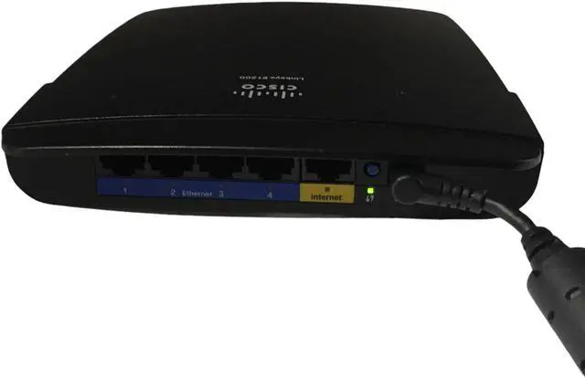 Alt view image 2 of 6 - Linksys E1200 (N300) 300 Mbps 4-Port 10/100 Wireless N Router