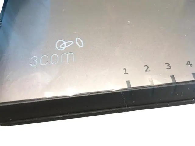 Alt view image 7 of 7 - 4-PACK 3COM/HP 3CFSU05/ V1405-5/ JD866A 5 Port- RJ45 10/100MbpsW/Adapter