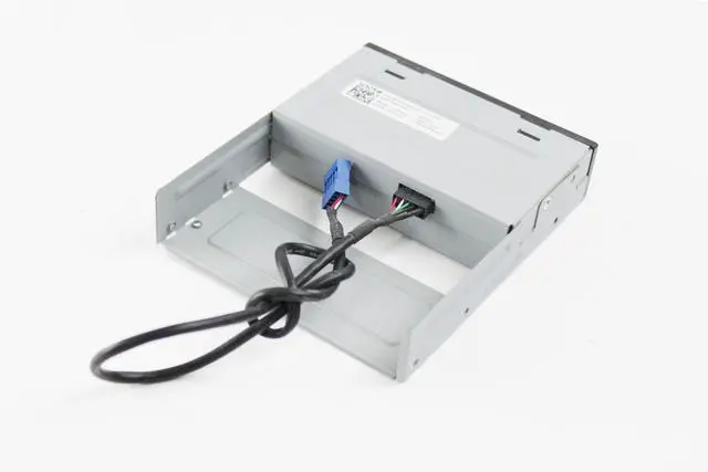 Alt view image 2 of 3 - Dell Inspiron 580s CRDL02-03 Media Card Reader 082CF5 82CF5