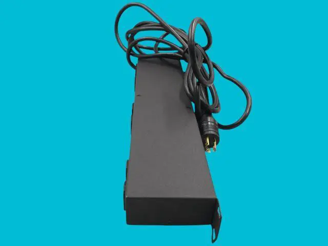Alt view image 4 of 7 - Geist SPN064-15TL Server 6-Outlet Rackmount Surge Protector Power Strip