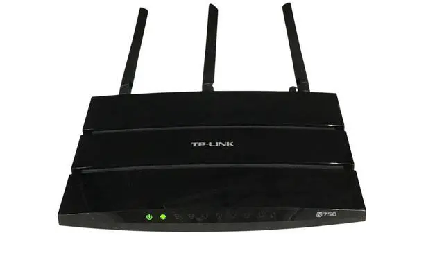 Main image of TP-Link TL-WDR4300 N750 Wireless Dual Band Gigabit Router 12V, w/Adapter