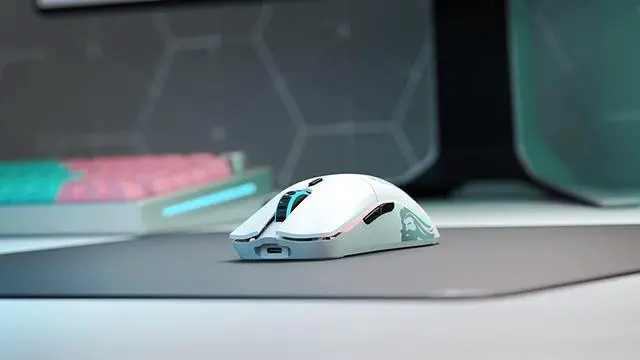 Alt view image 6 of 7 - Glorious Model O Wireless Gaming Mouse - Superlight, 69g Honeycomb Design, RGB, Ambidextrous, Lag Free 2.4GHz Wireless, Up to 71 Hours Battery - Matte White
