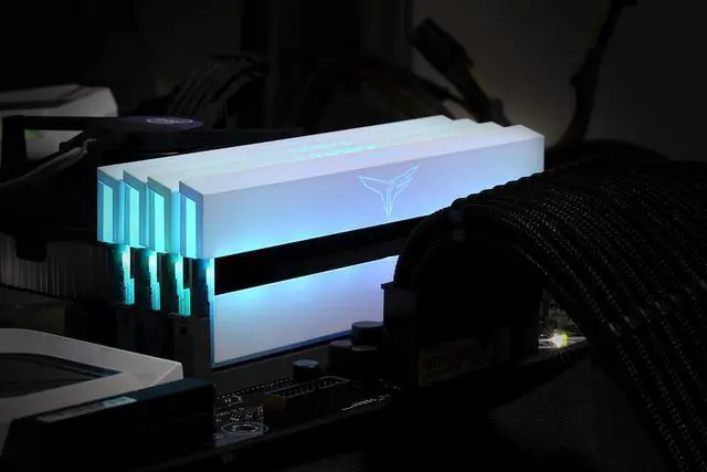 Alt view image 4 of 7 - TEAMGROUP T-Force Xtreem ARGB 3600MHz CL18 32GB (2x16GB) PC4-28800 Dual Channel DDR4 DRAM Desktop Gaming Memory Ram (White) - TF13D432G3600HC18JDC01